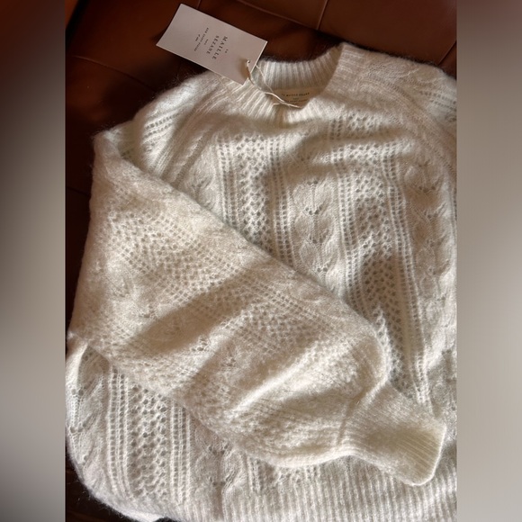 NWT SEZANE SCARLETT PULL SWEATER - Size M 🦢 - Picture 3 of 6